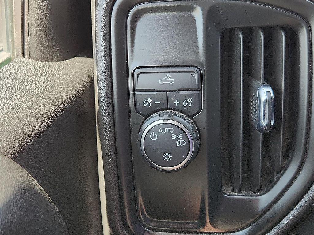 used 2022 Chevrolet Silverado 1500 car, priced at $28,998