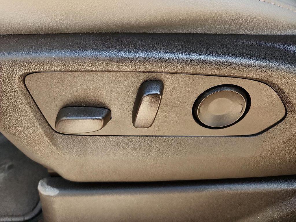 used 2022 Chevrolet Tahoe car, priced at $53,998