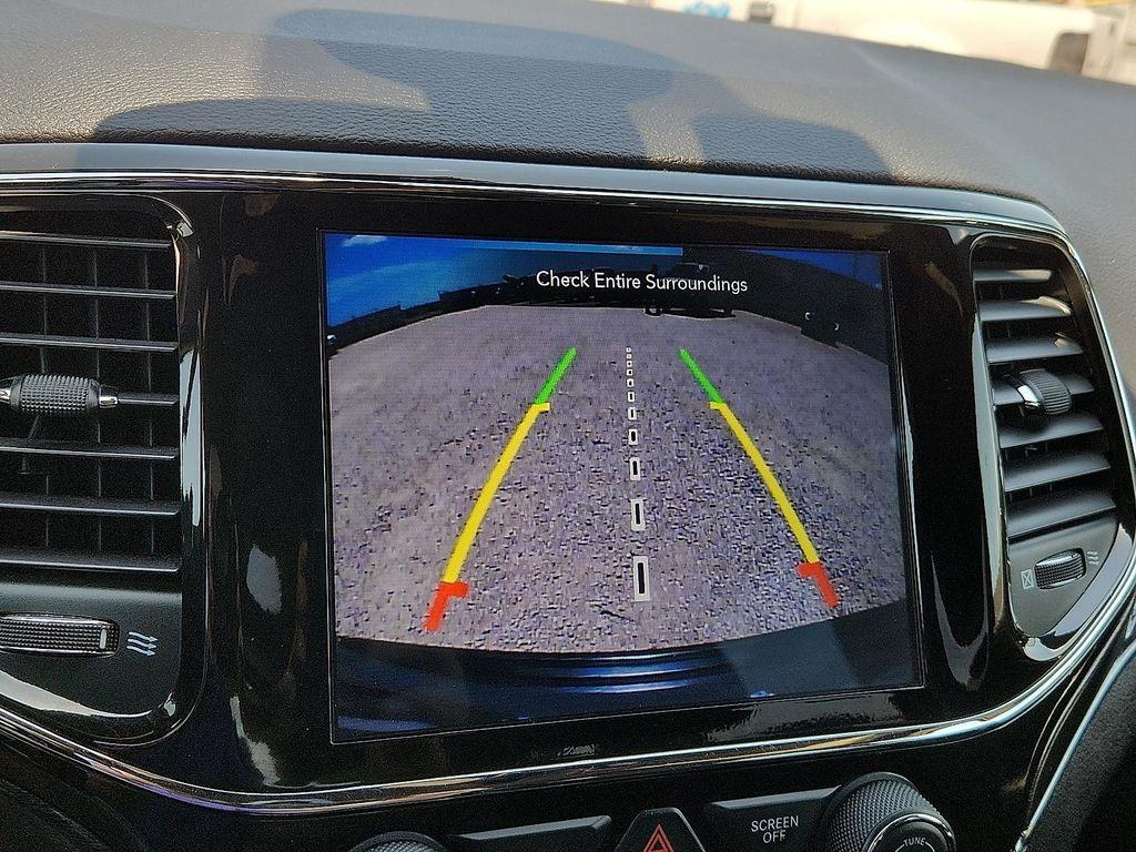 used 2021 Jeep Grand Cherokee car, priced at $23,998