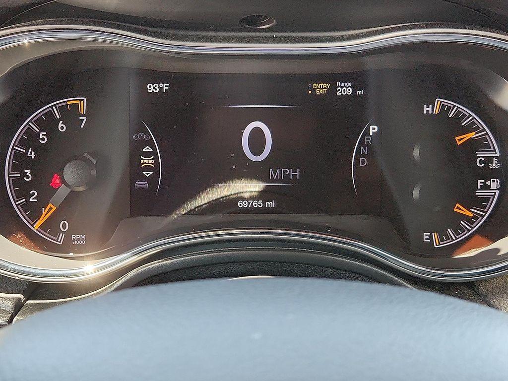 used 2021 Jeep Grand Cherokee car, priced at $23,998