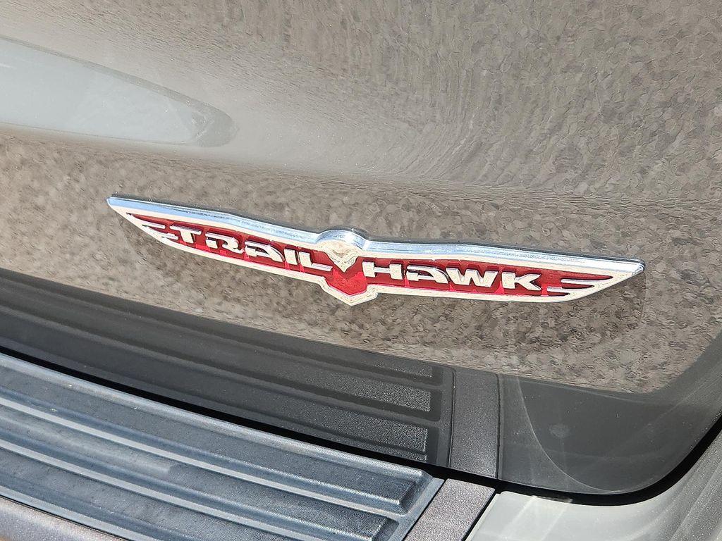 used 2021 Jeep Grand Cherokee car, priced at $23,998