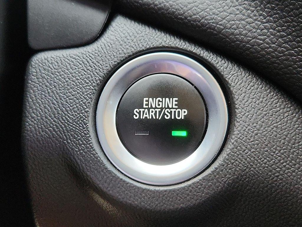 used 2022 Chevrolet Equinox car, priced at $18,998