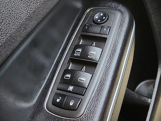 used 2022 Chrysler 300 car, priced at $24,998