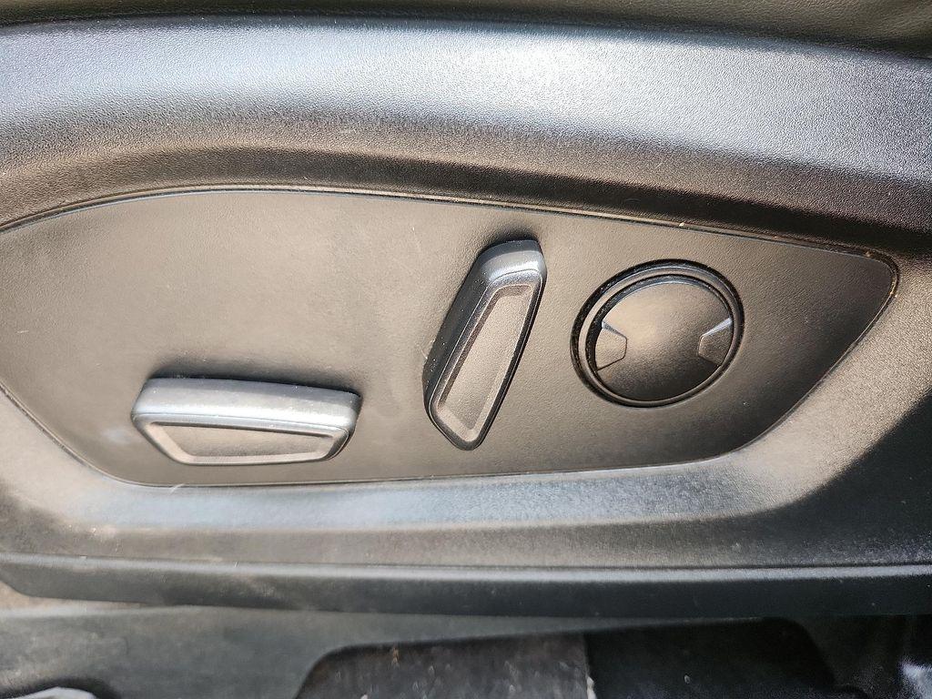 used 2022 Ford Explorer car, priced at $28,998