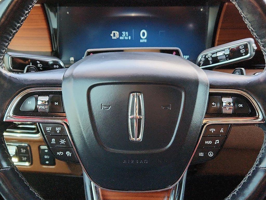 used 2022 Lincoln Navigator car, priced at $52,998