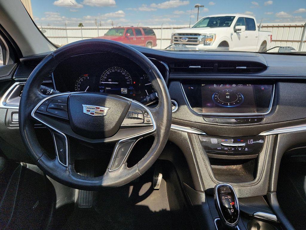 used 2017 Cadillac XT5 car, priced at $19,998