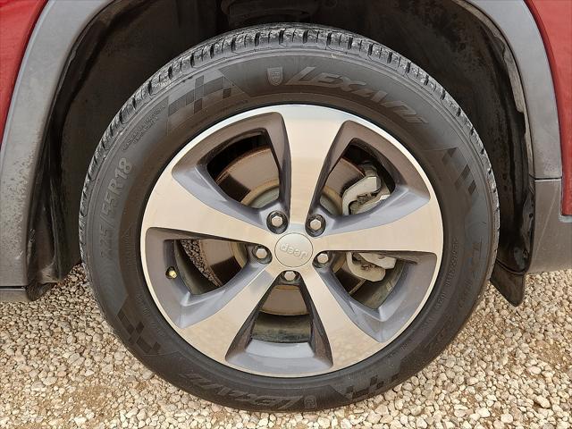 used 2019 Jeep Cherokee car, priced at $16,998