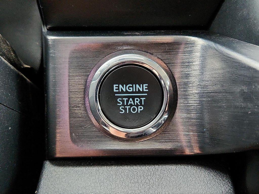 used 2025 Ford F-250 car, priced at $72,998