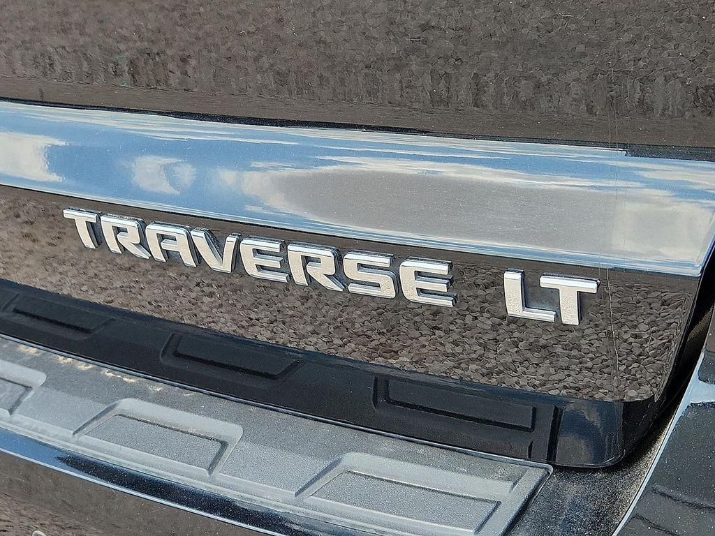 used 2016 Chevrolet Traverse car, priced at $12,998