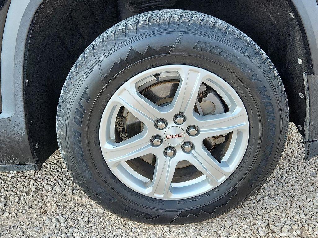 used 2019 GMC Acadia car, priced at $17,998