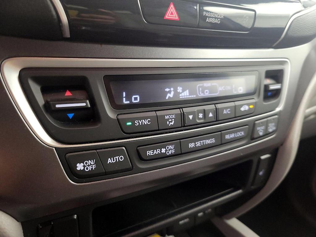 used 2022 Honda Pilot car, priced at $33,998