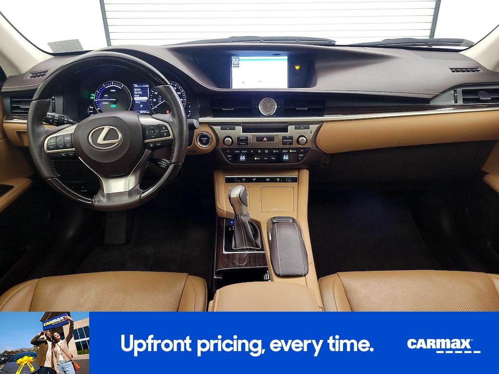 used 2017 Lexus ES 300h car, priced at $27,998