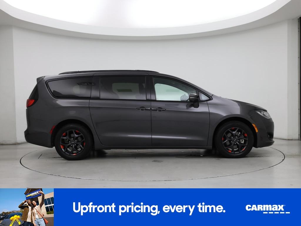 used 2018 Chrysler Pacifica car, priced at $26,998