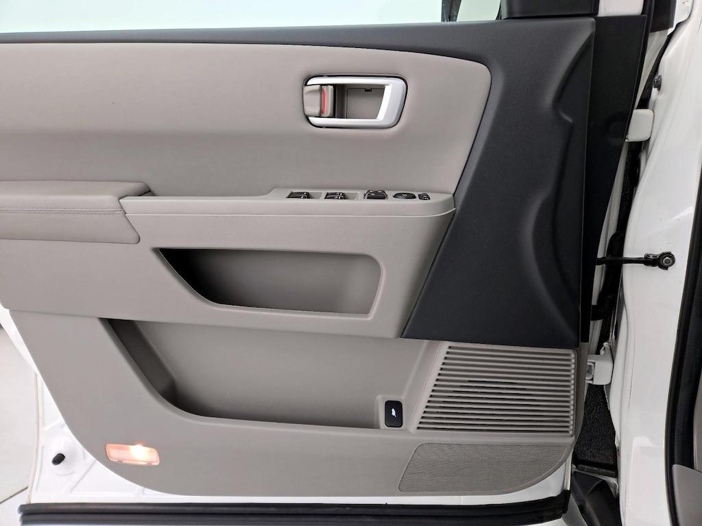 used 2014 Honda Pilot car, priced at $16,998