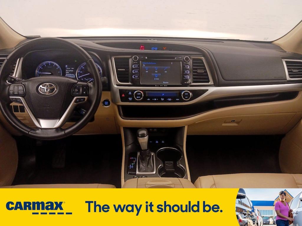 used 2018 Toyota Highlander car, priced at $30,998