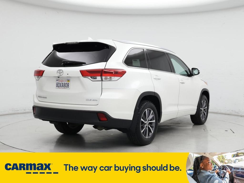 used 2018 Toyota Highlander car, priced at $30,998