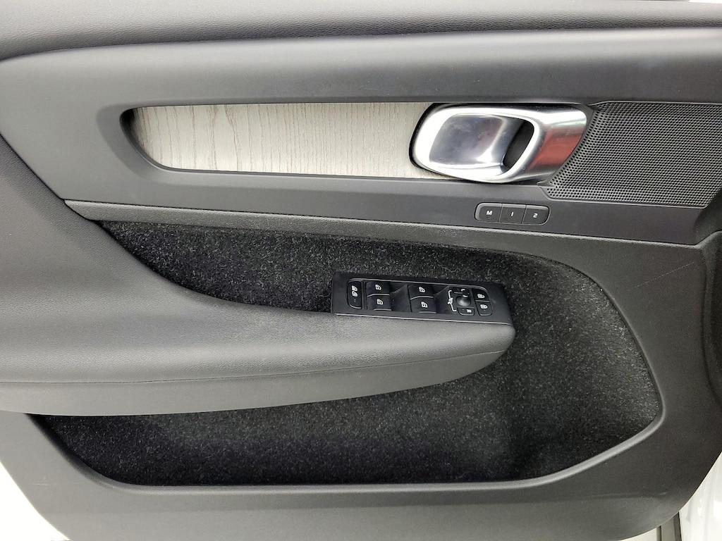 used 2021 Volvo XC40 car, priced at $23,998