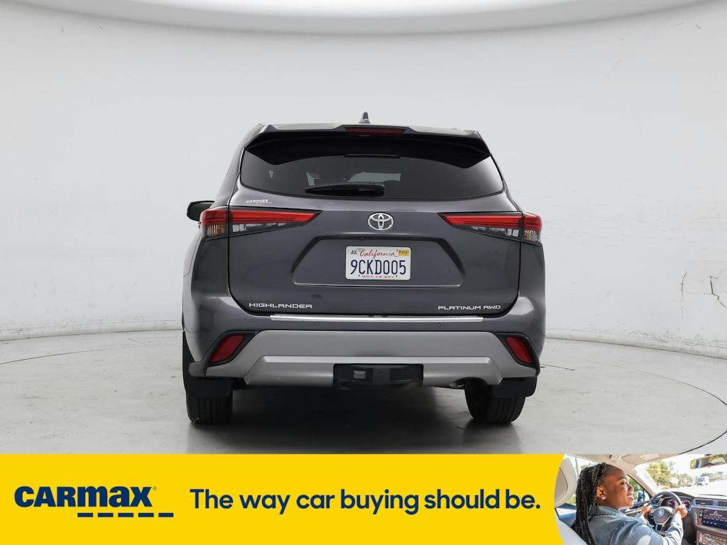 used 2022 Toyota Highlander car, priced at $48,998