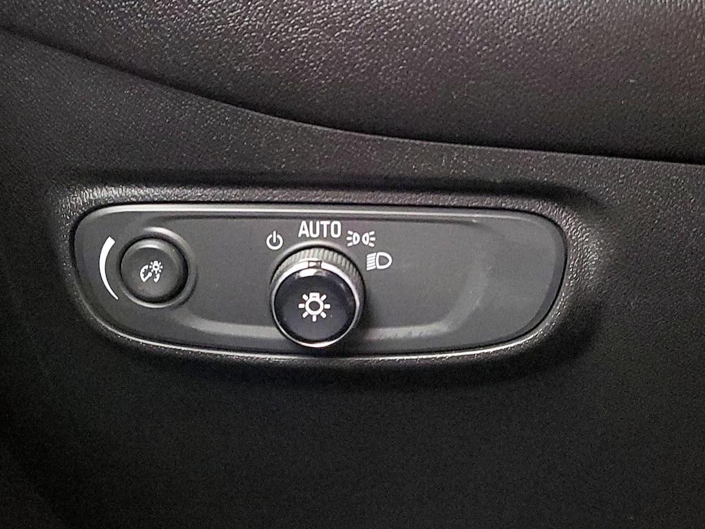 used 2022 Chevrolet Equinox car, priced at $22,998