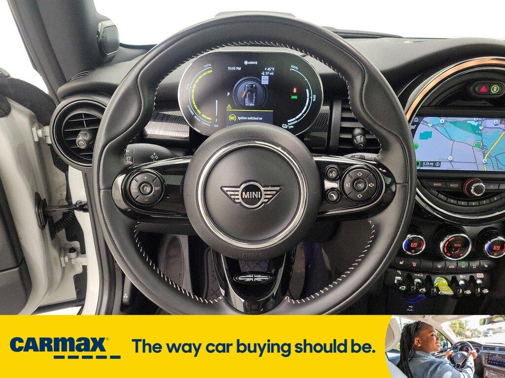 used 2021 MINI SE Hardtop car, priced at $21,998