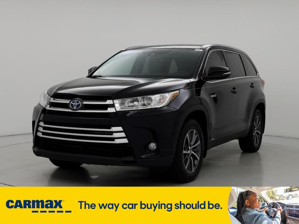 used 2019 Toyota Highlander Hybrid car, priced at $35,998