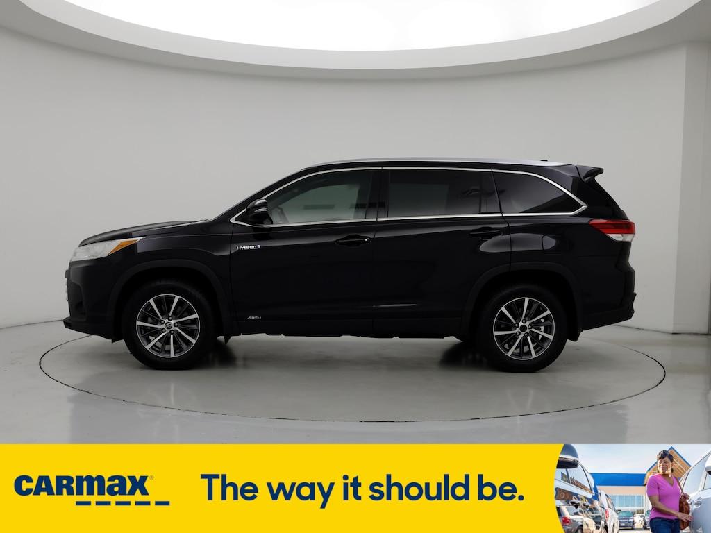 used 2019 Toyota Highlander Hybrid car, priced at $35,998