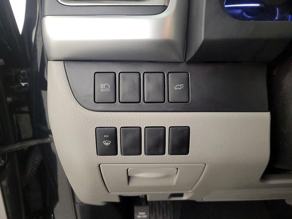 used 2019 Toyota Highlander Hybrid car, priced at $35,998