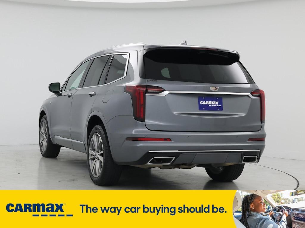 used 2022 Cadillac XT6 car, priced at $35,998