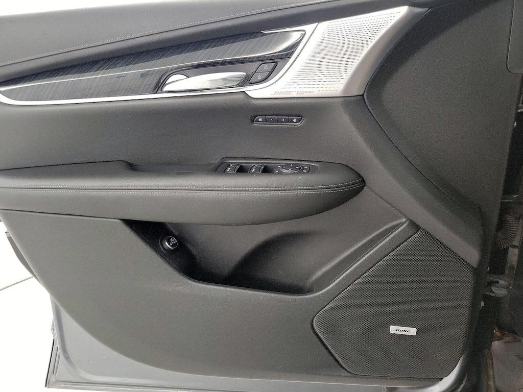 used 2022 Cadillac XT6 car, priced at $35,998