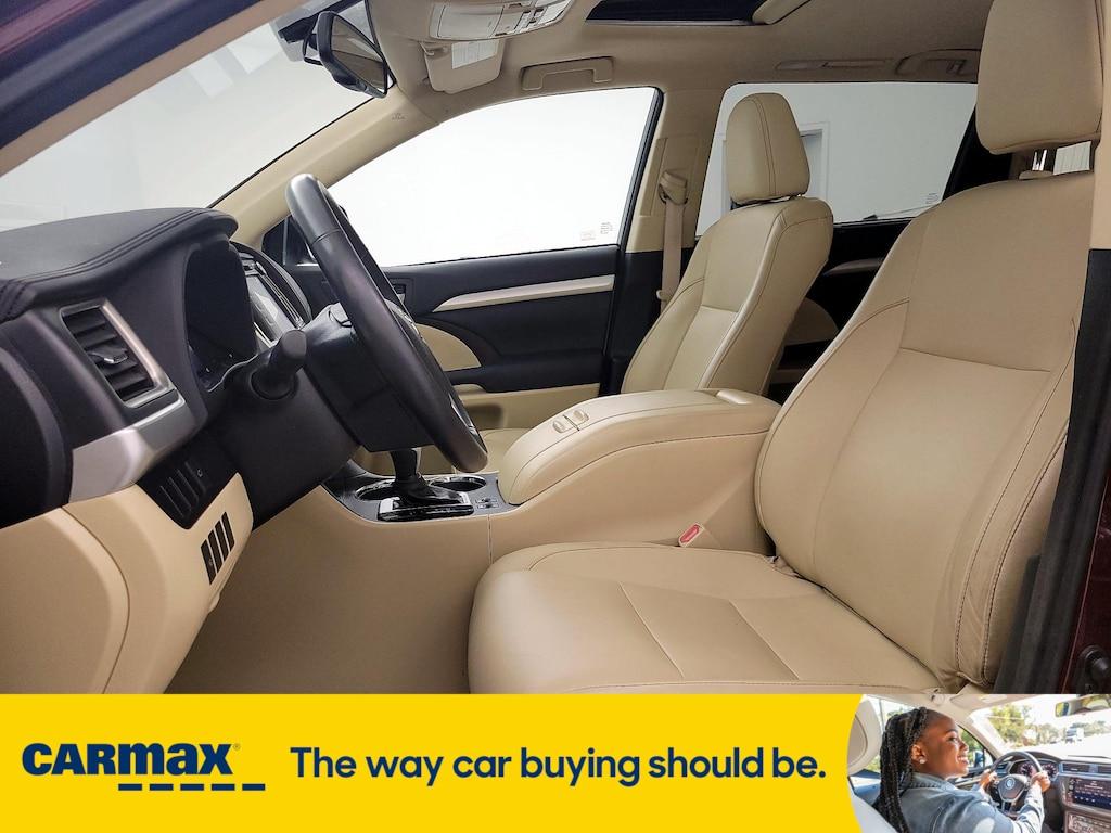 used 2015 Toyota Highlander car, priced at $29,998