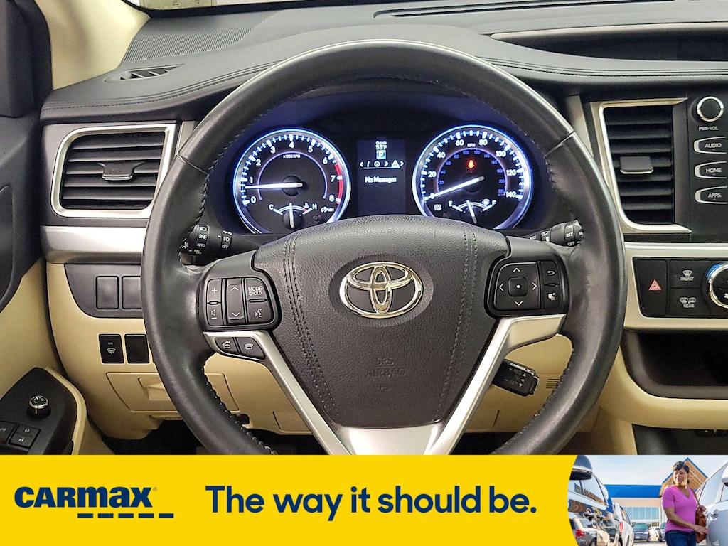 used 2015 Toyota Highlander car, priced at $29,998
