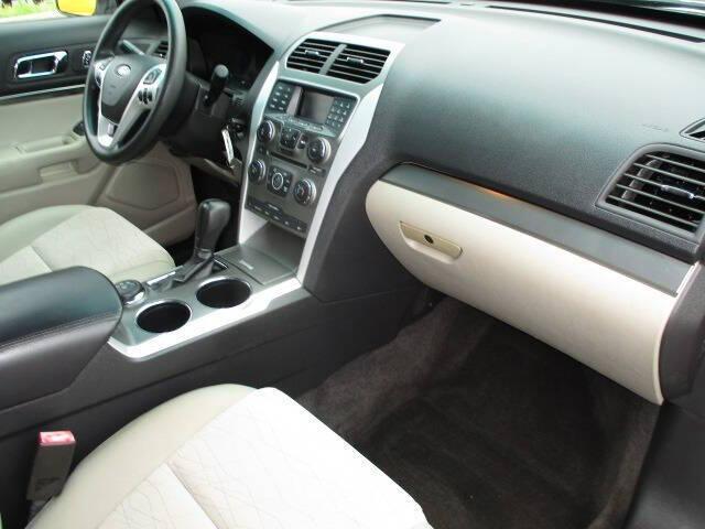 used 2013 Ford Explorer car, priced at $15,000