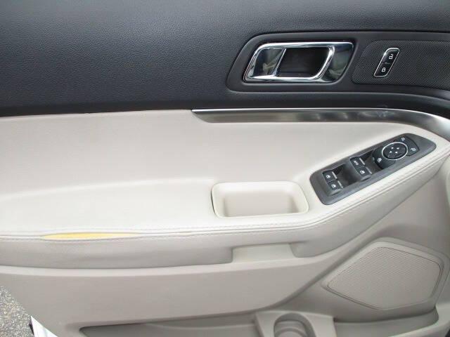 used 2013 Ford Explorer car, priced at $15,000