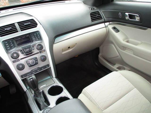 used 2013 Ford Explorer car, priced at $15,000