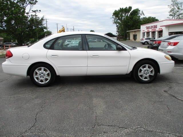 used 2004 Ford Taurus car, priced at $3,995