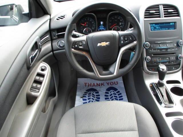 used 2015 Chevrolet Malibu car, priced at $13,995