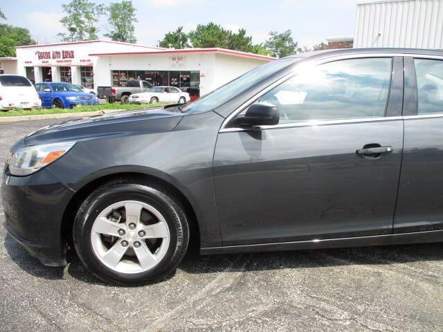 used 2015 Chevrolet Malibu car, priced at $13,995
