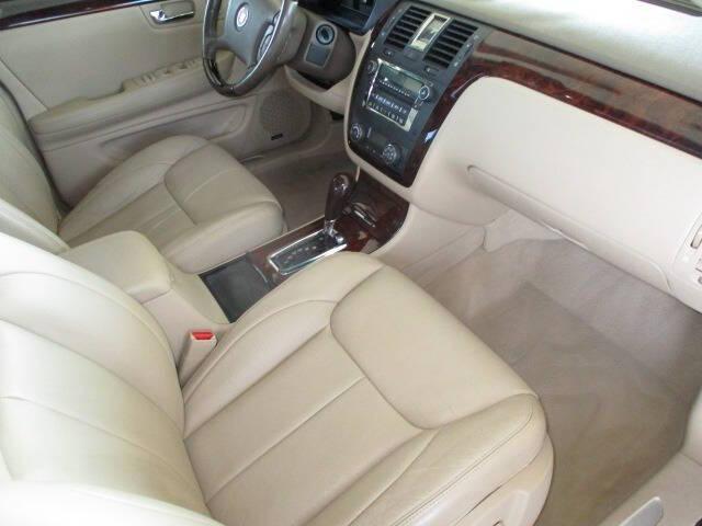 used 2006 Cadillac DTS car, priced at $8,995