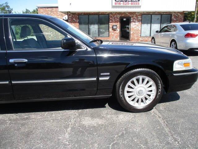 used 2009 Mercury Grand Marquis car, priced at $12,995