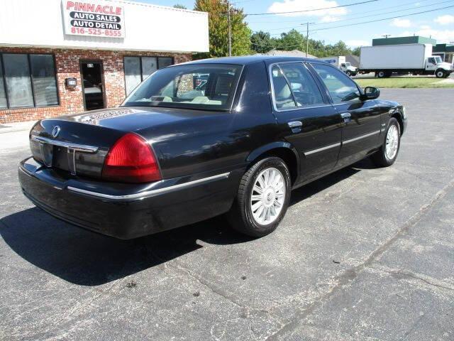 used 2009 Mercury Grand Marquis car, priced at $12,995