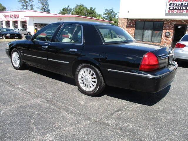 used 2009 Mercury Grand Marquis car, priced at $12,995