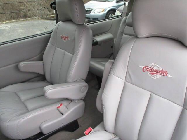 used 2004 Oldsmobile Silhouette car, priced at $5,000