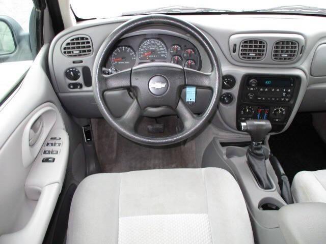 used 2008 Chevrolet TrailBlazer car, priced at $10,000