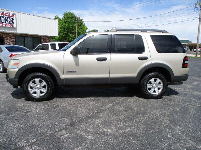 used 2006 Ford Explorer car, priced at $10,000
