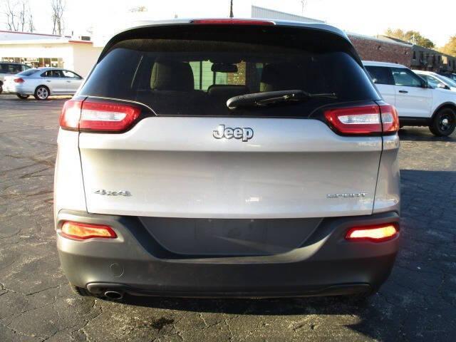 used 2016 Jeep Cherokee car, priced at $15,995