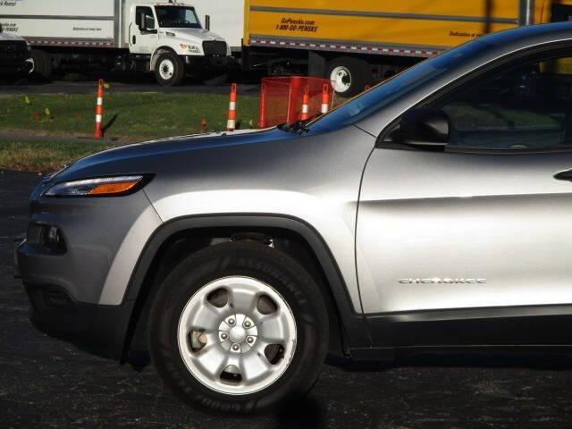 used 2016 Jeep Cherokee car, priced at $15,995