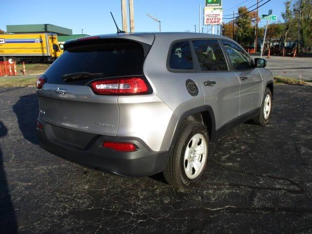 used 2016 Jeep Cherokee car, priced at $15,995