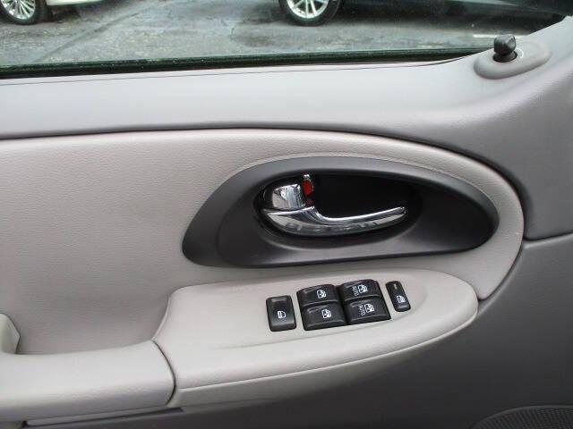 used 2005 Chevrolet TrailBlazer car, priced at $7,995