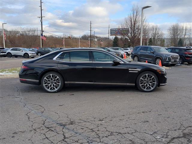 new 2025 Genesis G90 car, priced at $102,035