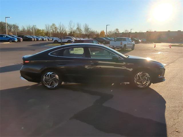 new 2025 Hyundai Sonata car, priced at $32,310